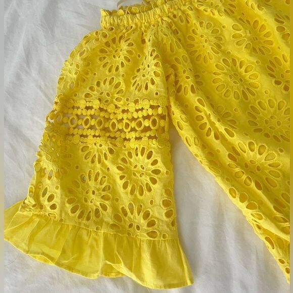 Lilly Pulitzer Yellow Off-Shoulder Eyelet Top size M - Picture 3 of 4